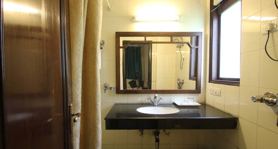 Lords Inn, New Delhi 3